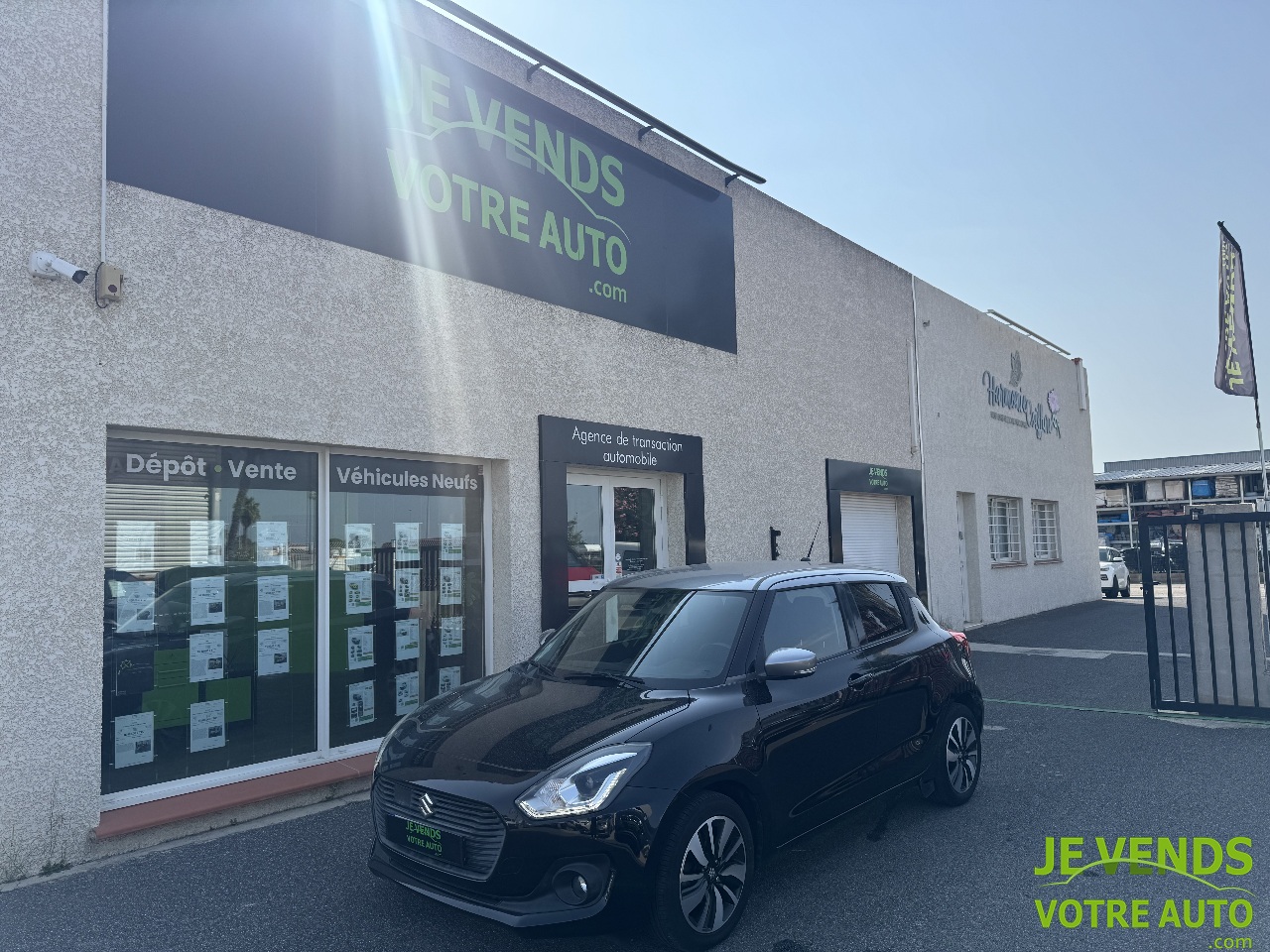 SUZUKI SWIFT