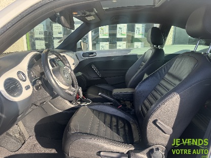 VOLKSWAGEN Coccinelle