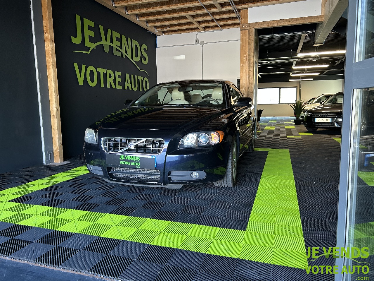 VOLVO C70